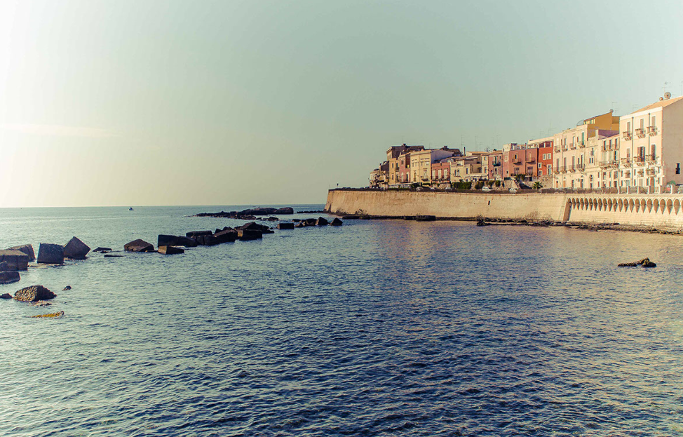 Ricerchiamo Case in Ortigia con terrazzo