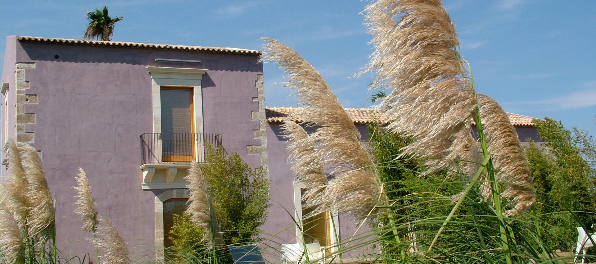 Masseria Siciliana sul fiume Anapo Siracusa