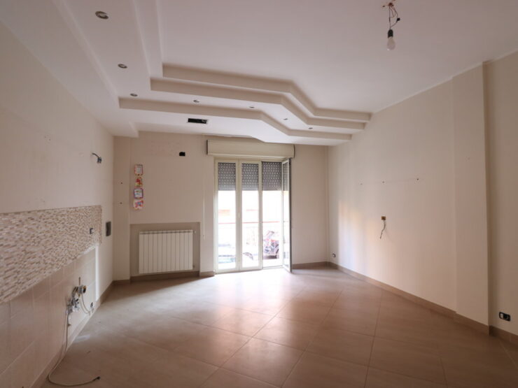 Canicattini Bagni in vendita appartamento con garage