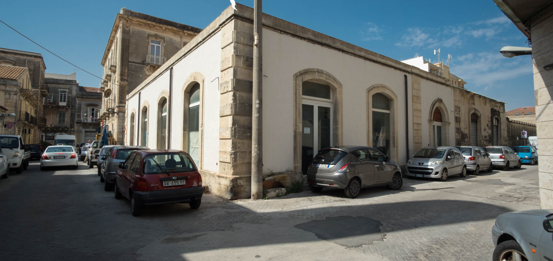 Locale commerciale in affitto via Calatafimi Locale commerciale in affitto via Calatafimi